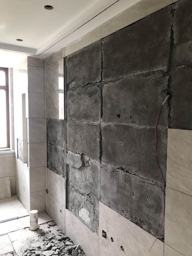 瓷砖空鼓敲掉重贴麻烦吗(瓷砖空鼓要掉了,怎么处理)