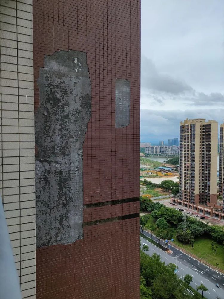 墙砖脱落是什么问题引起的(墙砖脱落是什么问题引起的图片) 墙砖脱落是什么问题引起的(墙砖脱落是什么问题引起的图片)